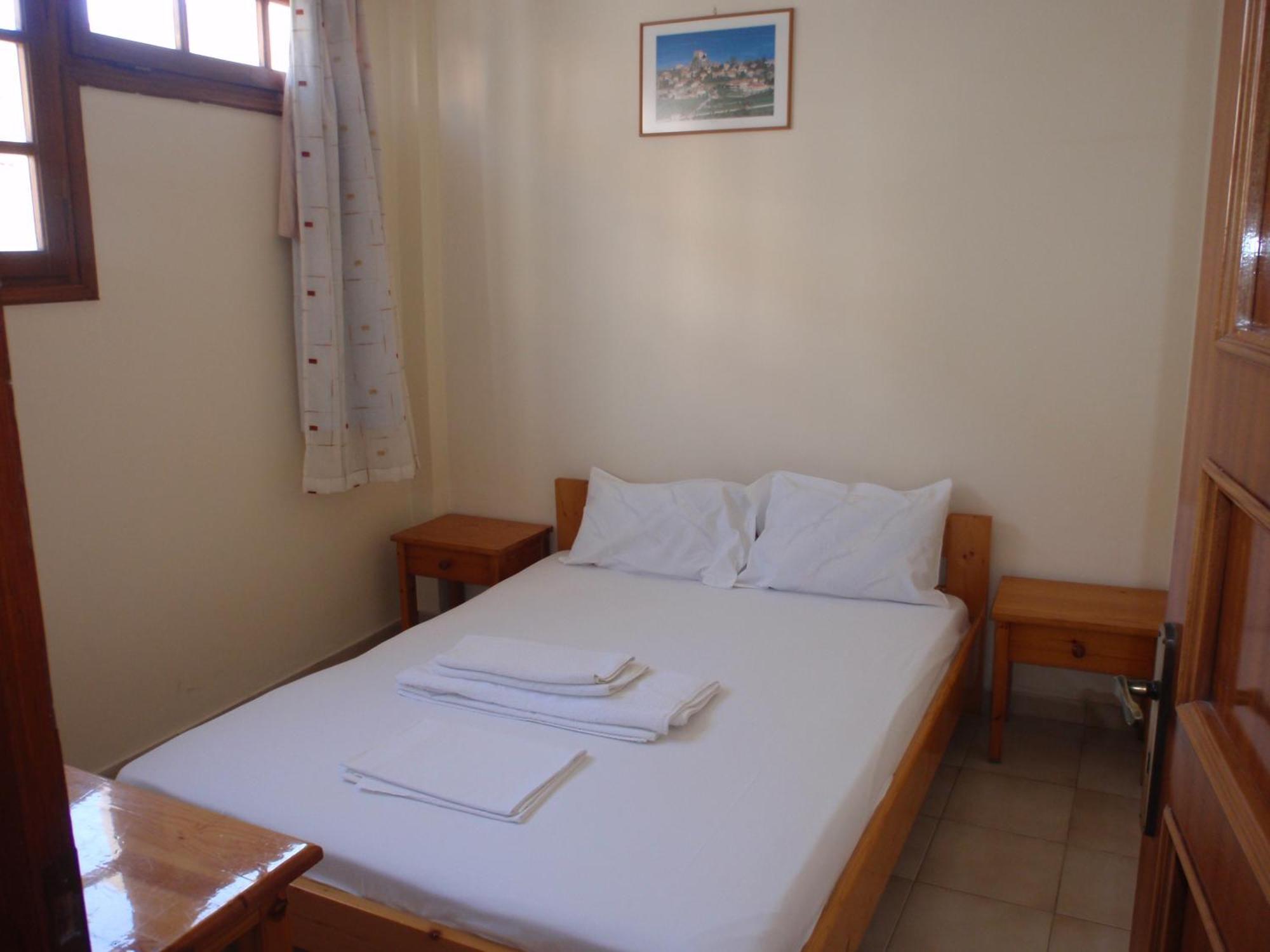 Vazakas Rooms Mytilene ภายนอก รูปภาพ