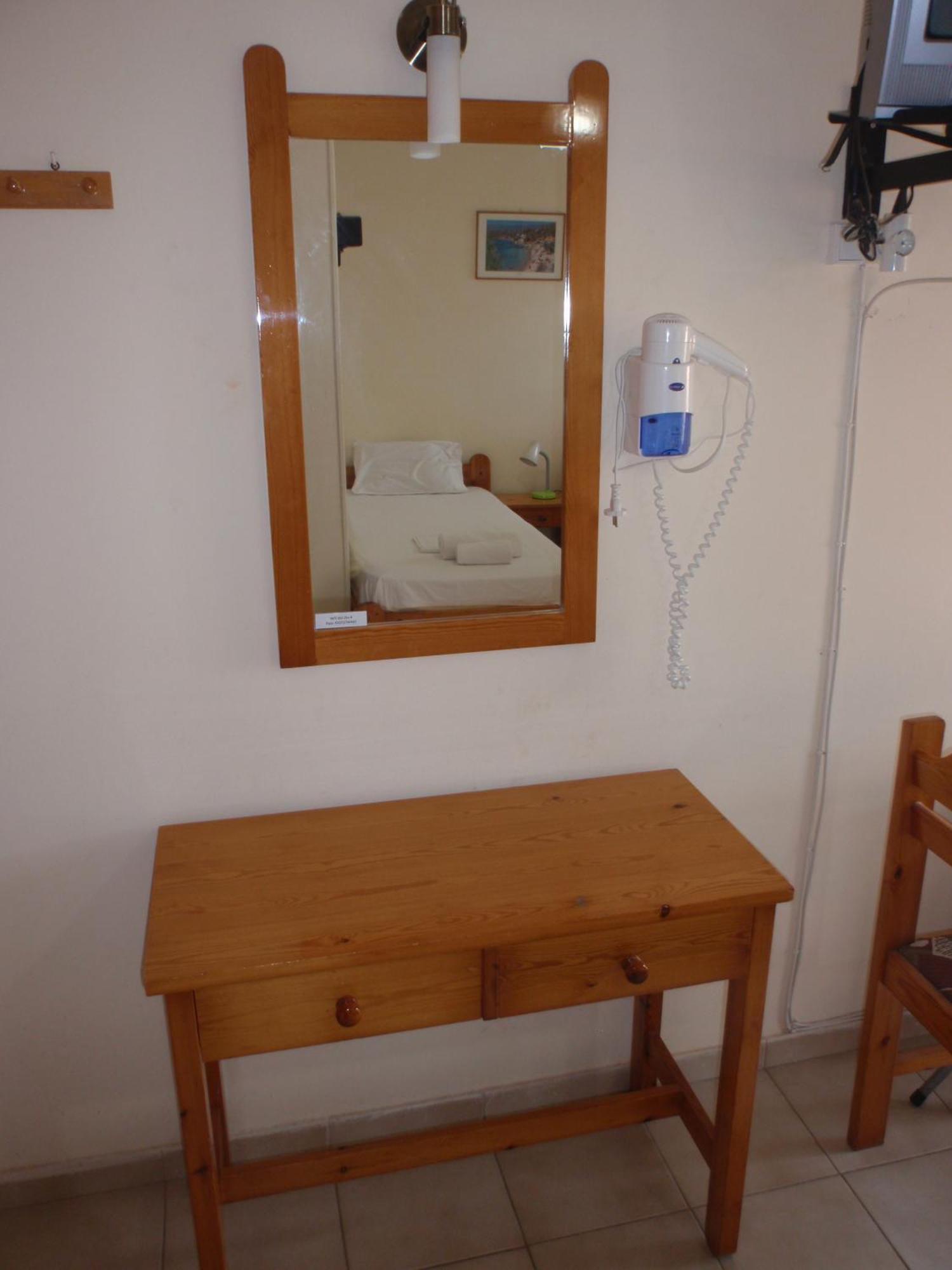Vazakas Rooms Mytilene ภายนอก รูปภาพ