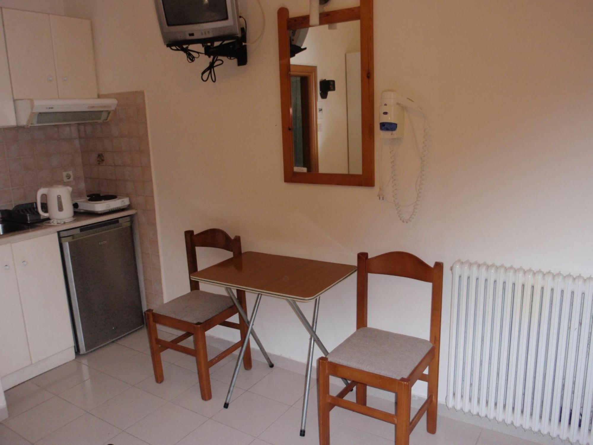 Vazakas Rooms Mytilene ภายนอก รูปภาพ