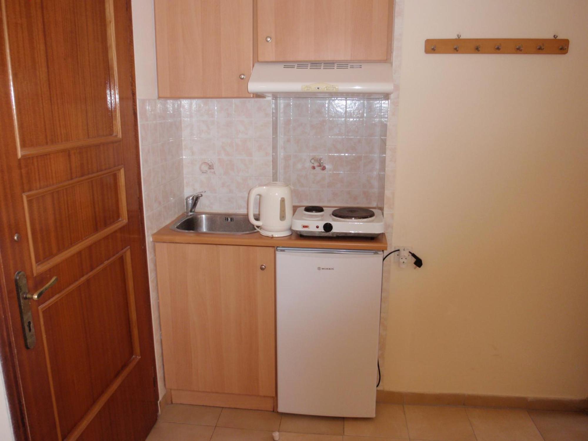 Vazakas Rooms Mytilene ภายนอก รูปภาพ